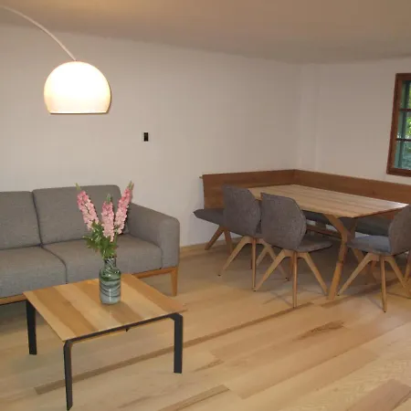 Zweihaeusl Appartement *